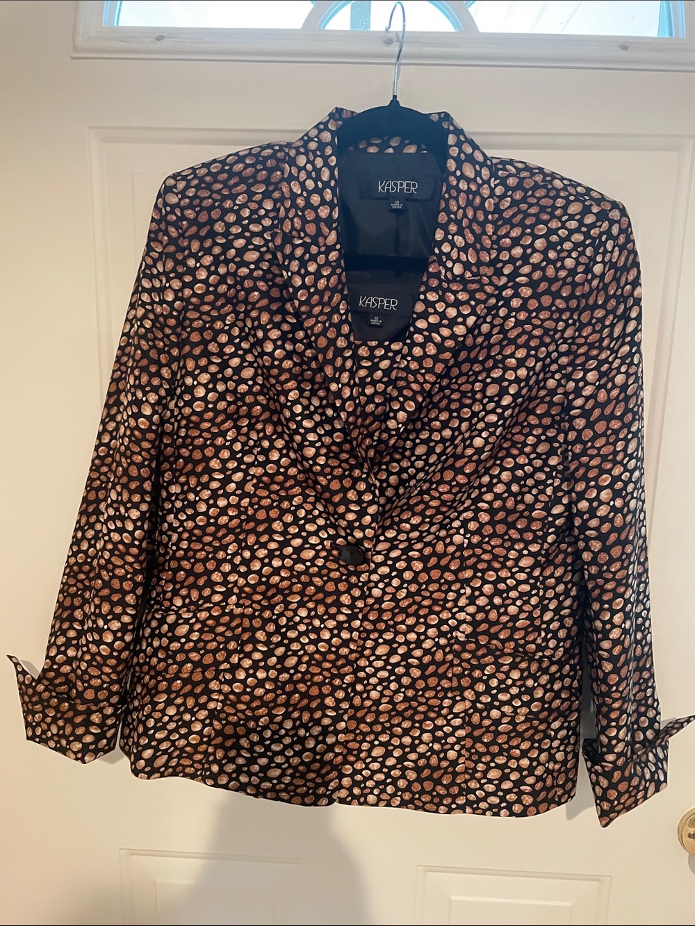 Kasper Brown, Black and Cream Spot-Print Single-Button Blazer-Style Jacket